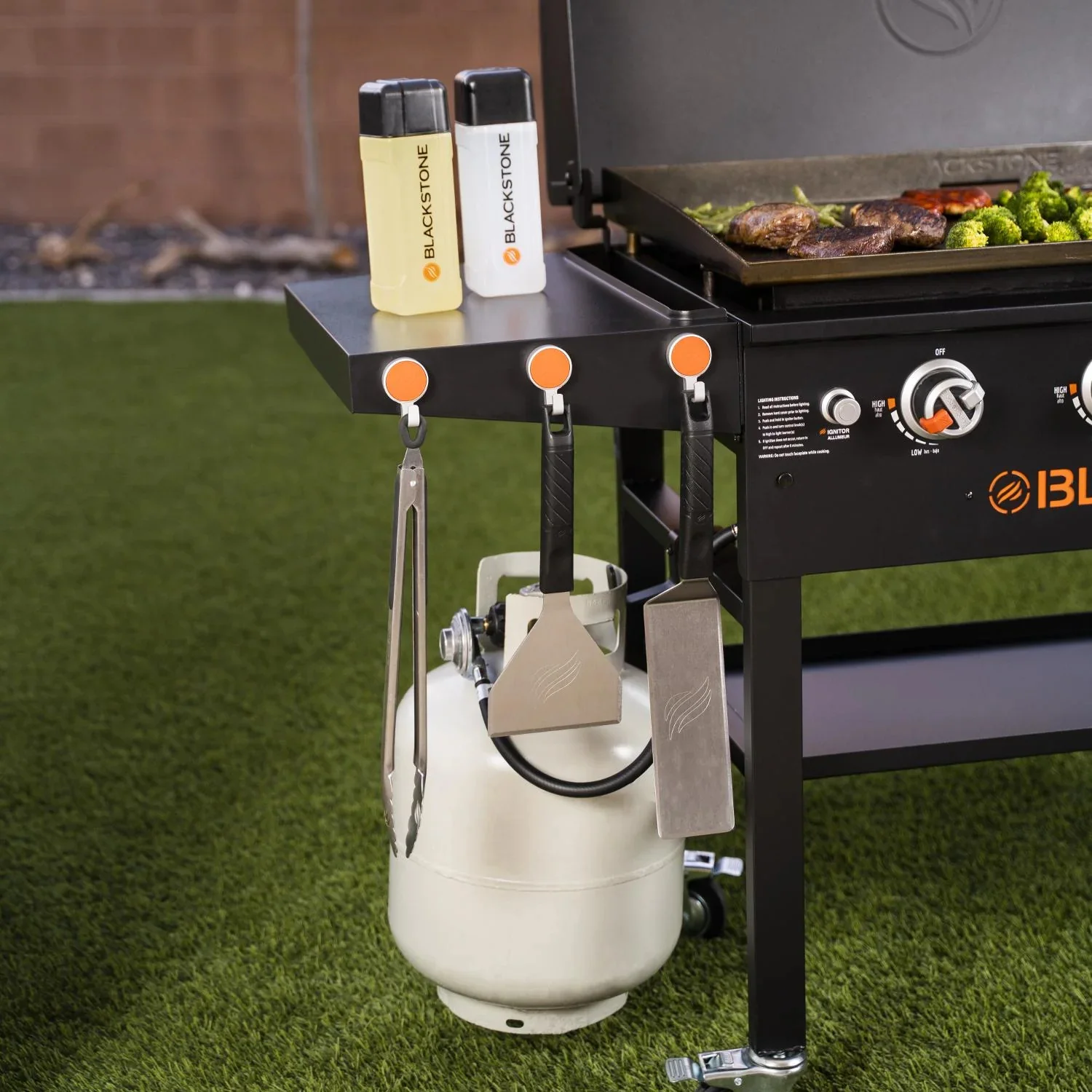 36-Inch Outdoor Griddle Cooking Station with Hood - Image 4