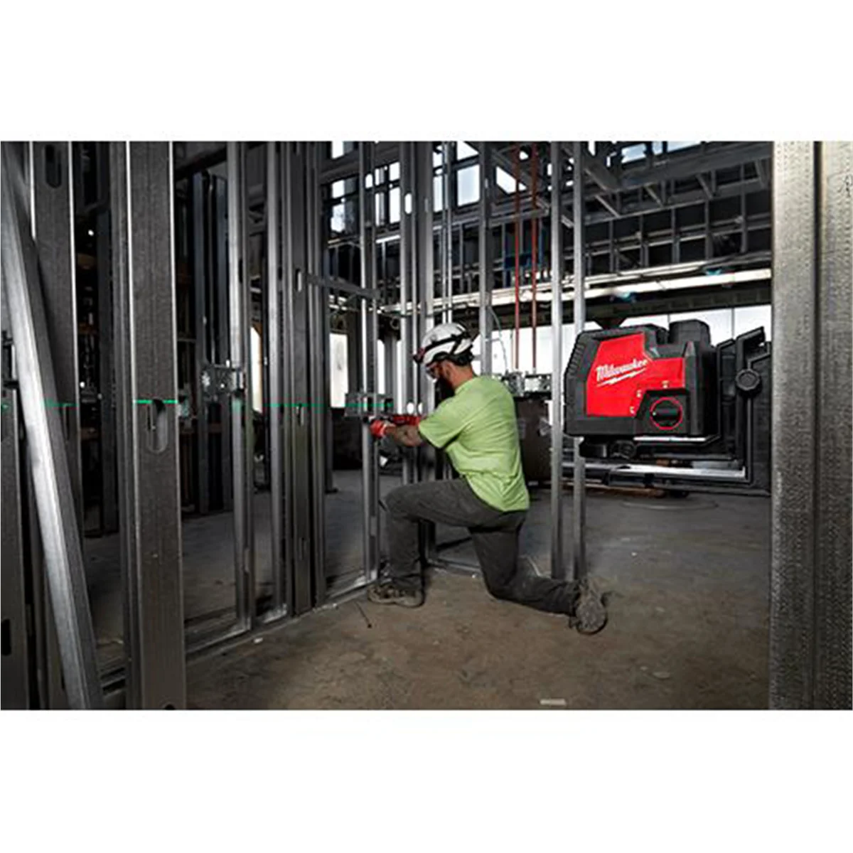 Milwaukee Tool USB Rechargeable Green Cross Line & Plumb Points Laser - Image 3