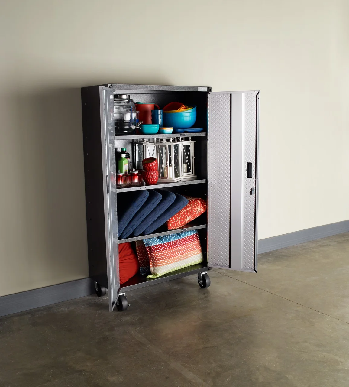 Gladiator Ready-to-Assemble Mobile Storage Cabinet, GALG36CK - Image 11