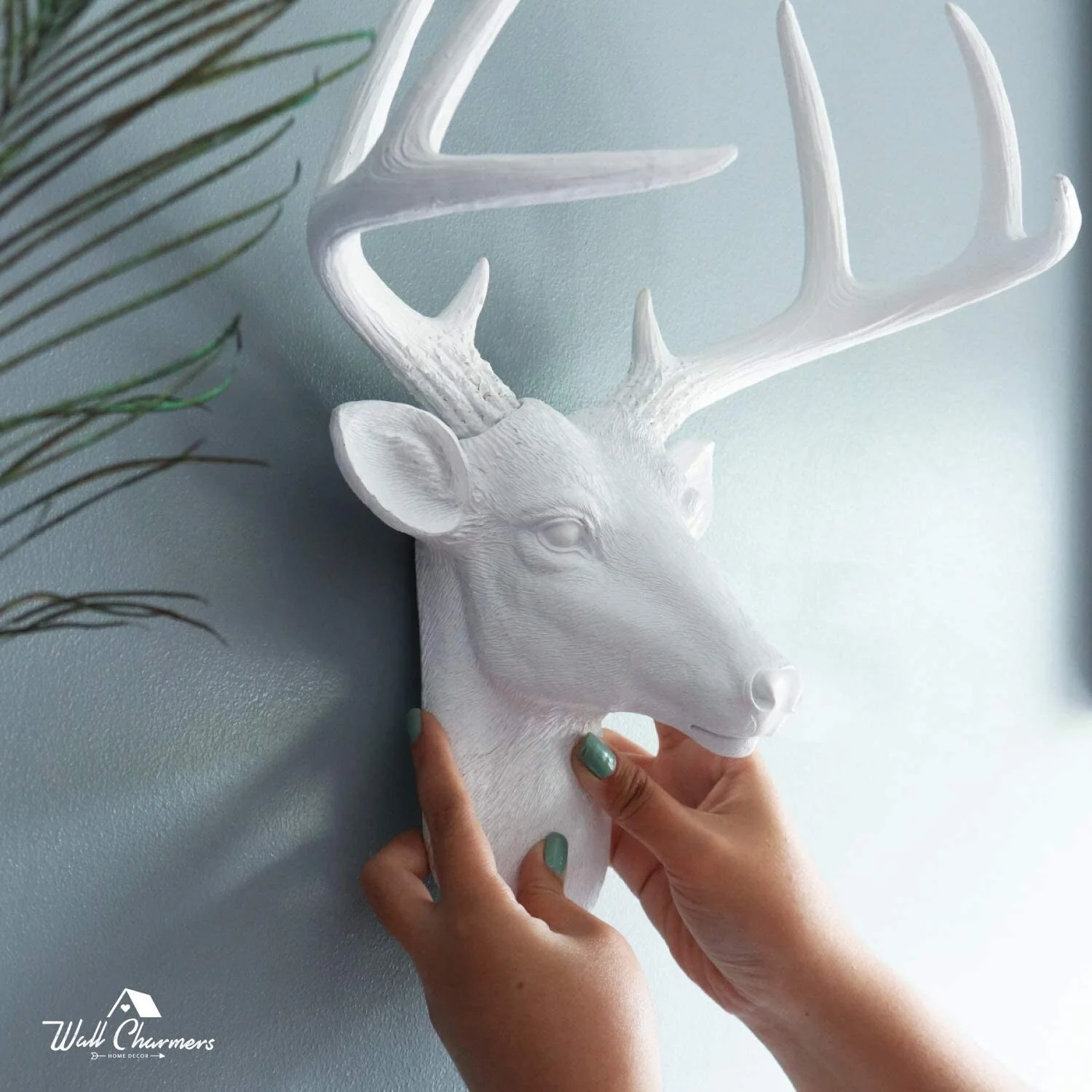 White Deer Head Wall Decor, Modern Decorative Animal Head Sculpture for Living Room, Bedroom and Home Decoration - Image 9