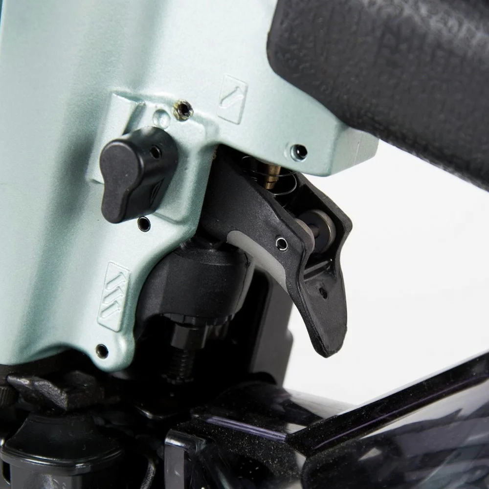 Metabo HPT Coil Siding Nailer, 1-1/2 inch to 2-1/2 inch Siding Nails, Side load, Tilt Bottom Magazine (NV65AH2) - Image 8