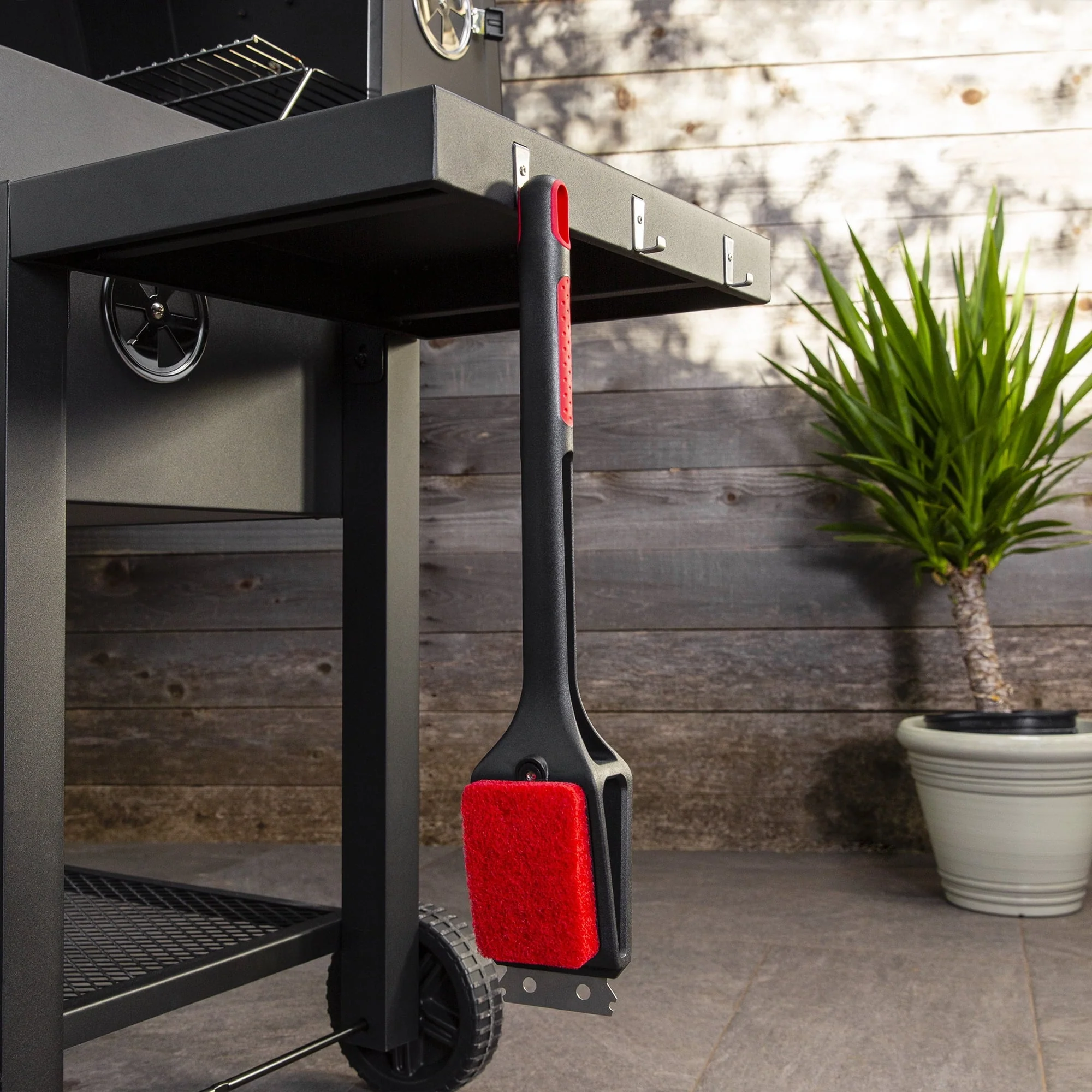 Expert Grill 3 in 1 Cleaning Grill Brush with Stainless Steel Scraper - Image 7
